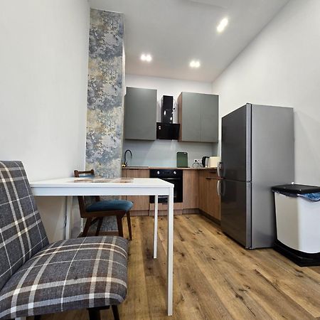 Dzialkowa Apartamento Legnica Exterior foto